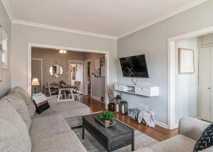 Pearly Gates L 3 Bed L Sleeps 5 L W 2-car Garage Forest Park