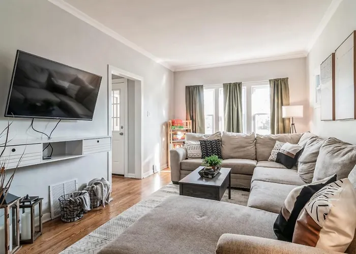 Pearly Gates L 3 Bed L Sleeps 5 L W 2-car Garage * Forest Park