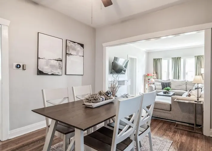Pearly Gates L 3 Bed L Sleeps 5 L W 2-car Garage